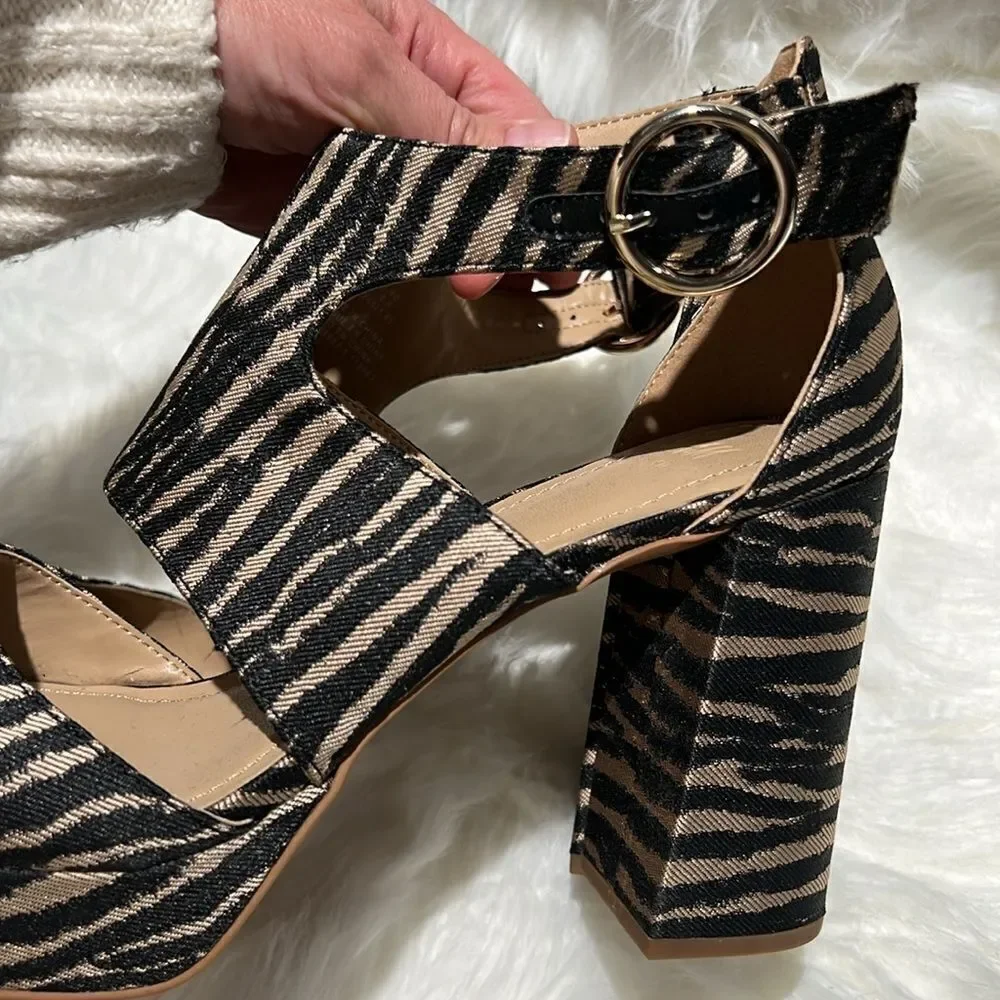 H&M‎ platform zebra print sandals SZ 40/9.5-10US  B66